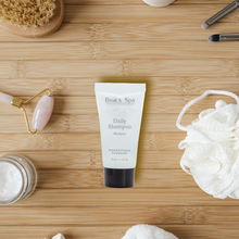 Cargar imagen en el visor de la galería, Shampoo Refrescante Basic Spa 20ml | Amenidad Hotelera | Caja 500 Piezas