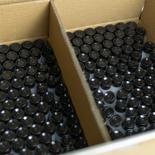 Cargar imagen en el visor de la galería, Shampoo Refrescante Basic Spa 20ml | Amenidad Hotelera | Caja 500 Piezas