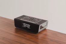 Cargar imagen en el visor de la galería, Reloj Despertador Con Triple Pantalla, Carga Usb Dual I Home