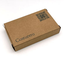 Cargar imagen en el visor de la galería, 100 kits De Costura De Viaje Amenidades Para Hotel, Airbnb y Kit de viaje Regina Spa Therapy