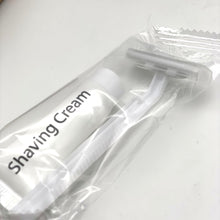 Cargar imagen en el visor de la galería, 100 Kits de afeitar desechable con crema de afeitar. Regina Spa Theraphy