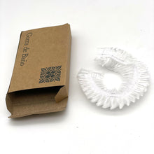 Cargar imagen en el visor de la galería, 100 kits Gorro De Baño Ducha Hotelera Plástico/amenidades Para Hotel/Airbnb Kit de viaje. Regina Spa Therapy