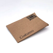 Cargar imagen en el visor de la galería, 100 Kits de costura individual de emergencia con agujas, hilos, botón, pin de seguridad para Hoteles, Airbnb y Kit de Viaje