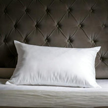 Cargar imagen en el visor de la galería, Funda de Almohada King Size Blanca Percal 40/60 250H,Ideal para hoteles , Suave, duradera y fácil de cuidar