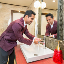 Cargar imagen en el visor de la galería, Regina Spa Therapy Jabón para Manos Hotelero Hecho a Base de Esencia de Moras y Vainilla. 5 Litros Refil