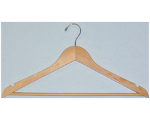 Cargar imagen en el visor de la galería, Gancho De Madera Para Ropa, Color Natural, 25 Piezas