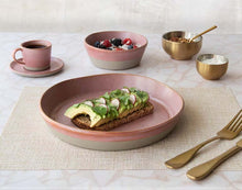 Cargar imagen en el visor de la galería, Front of the House FOH | Plato Redondo de 9&quot; Mezze Color Guava (6 Piezas)
