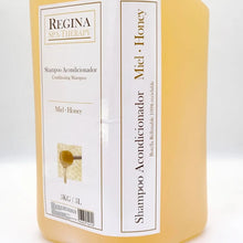Cargar imagen en el visor de la galería, Regina Spa Therapy Shampoo y Acondicionador 2 en 1 Hotelero Hecho a Base de Esencias Miel de Abeja Refil de 5 Litros
