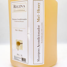 Cargar imagen en el visor de la galería, Regina Spa Therapy. Shampoo hotelero hecho a base de esencias miel de abeja. / 5 litros
